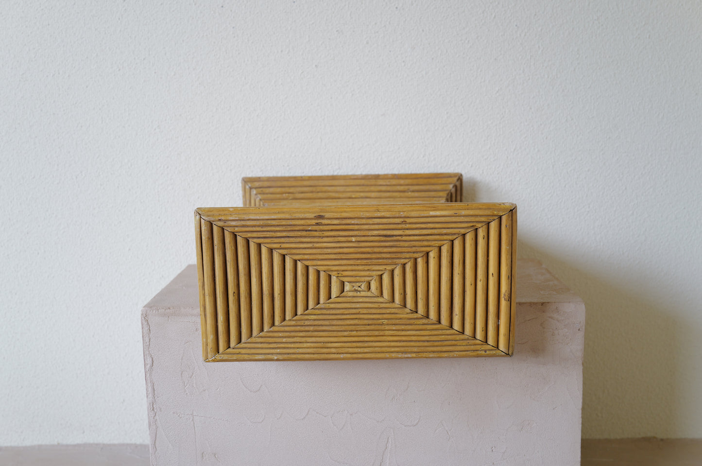 Rattan and bamboo display shelf 1970s ②