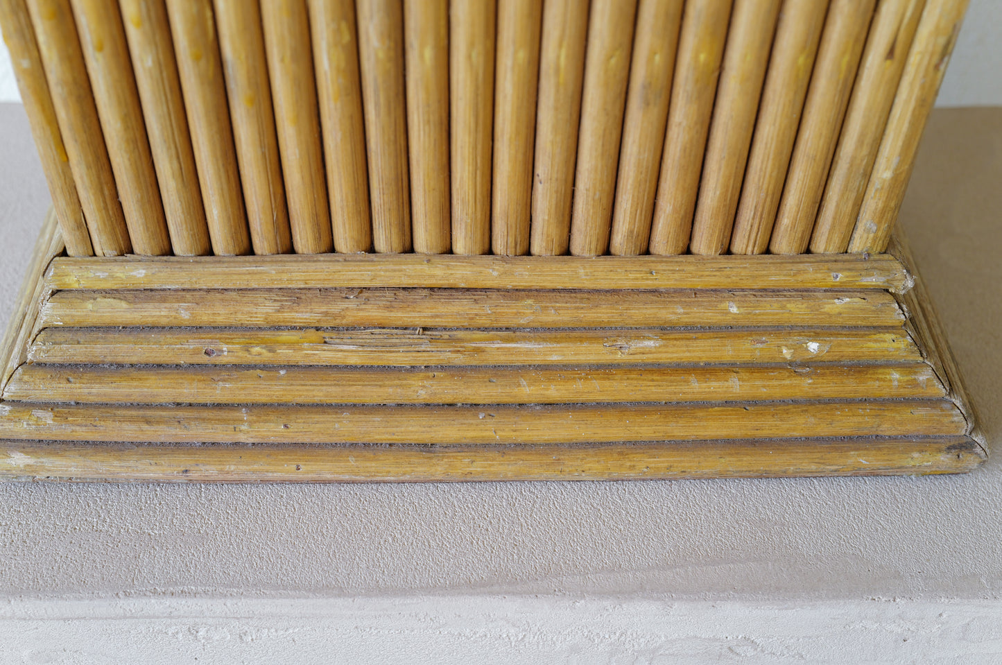 Rattan and bamboo display shelf 1970s ②