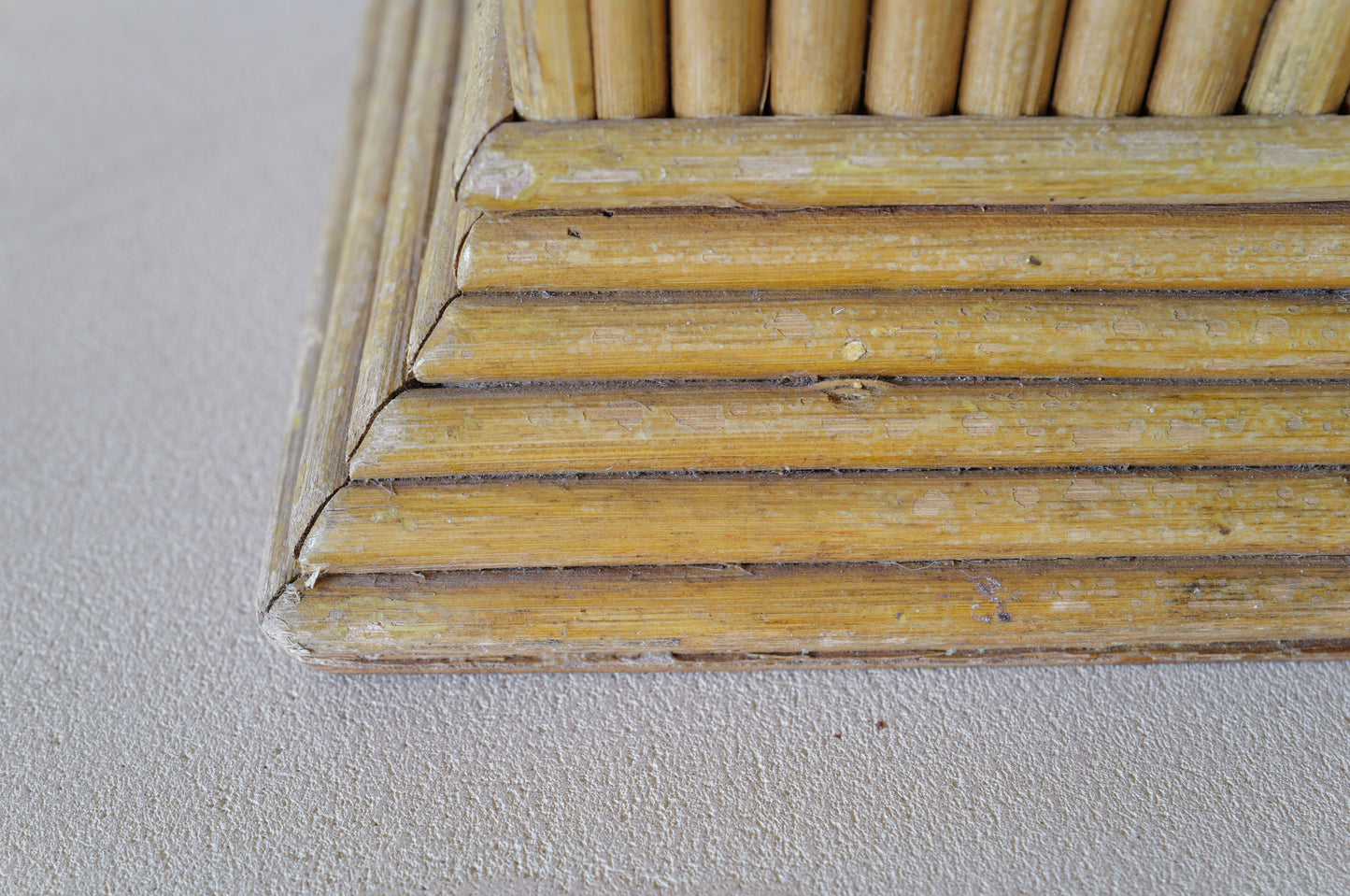 Rattan and bamboo display shelf 1970s ②