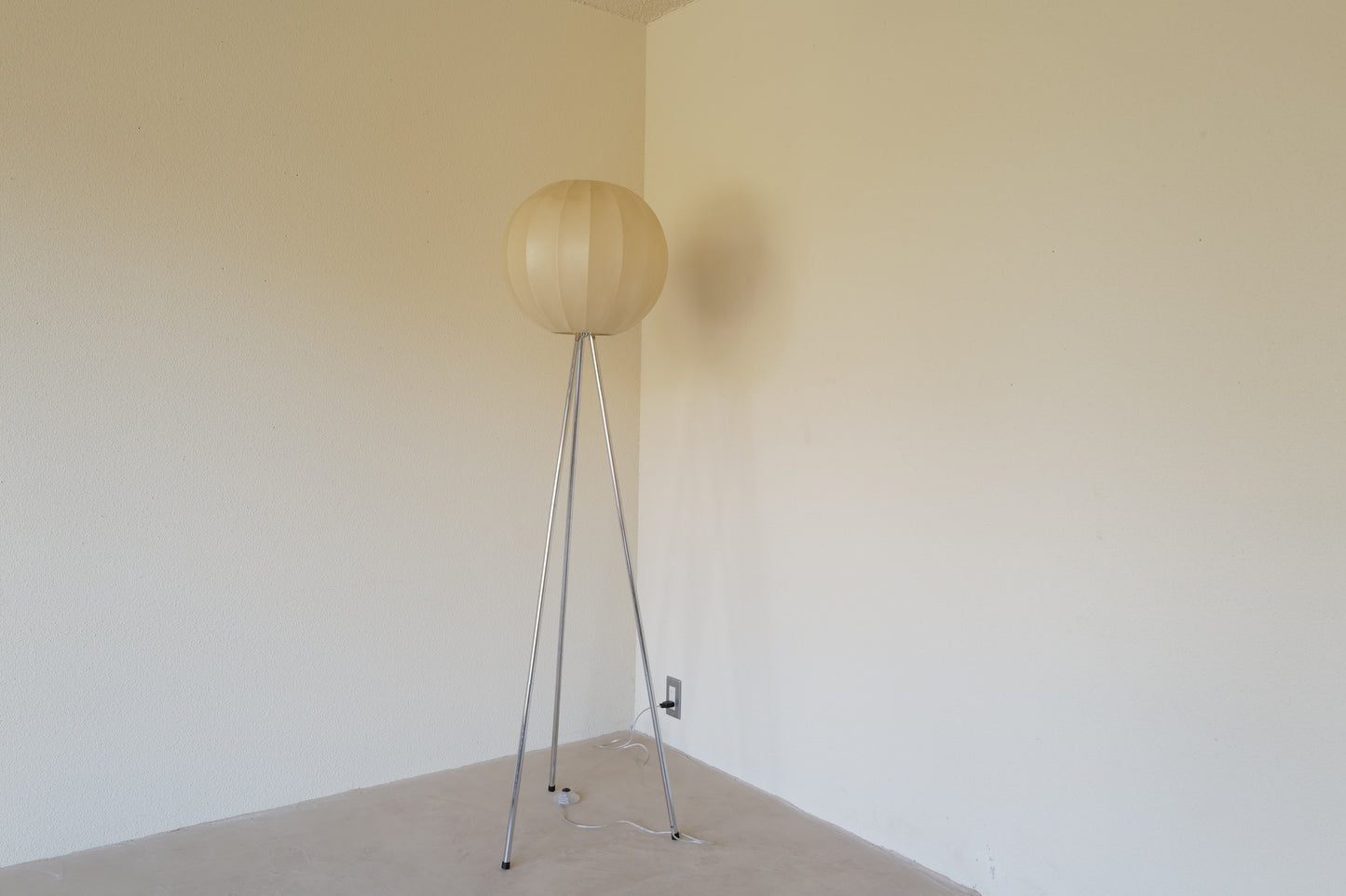 Cocoon floor lamp &  pendant lamp 1960s