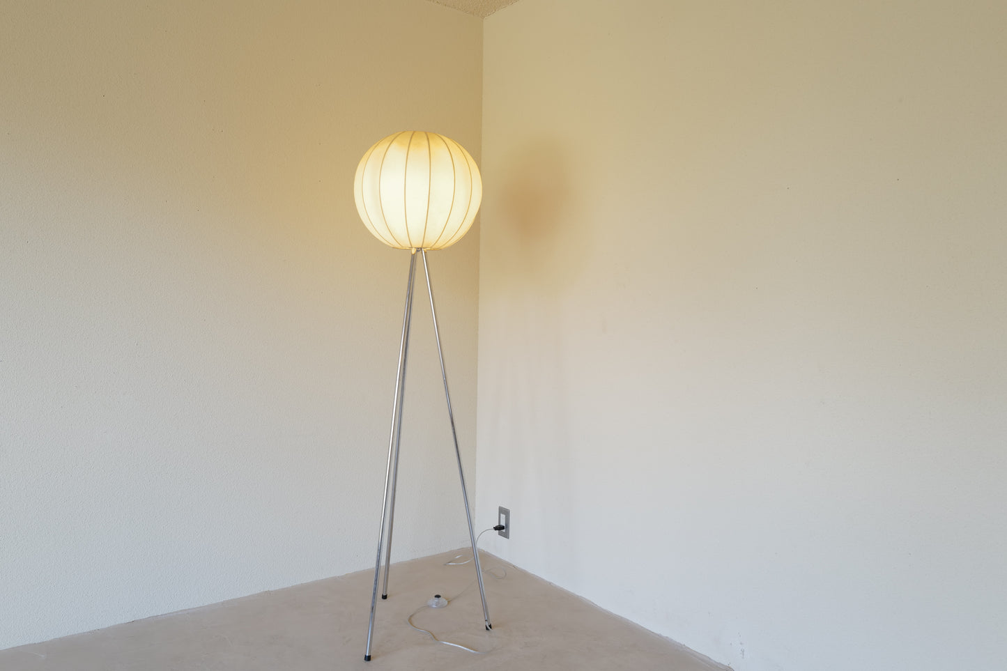 Cocoon floor lamp &  pendant lamp 1960s