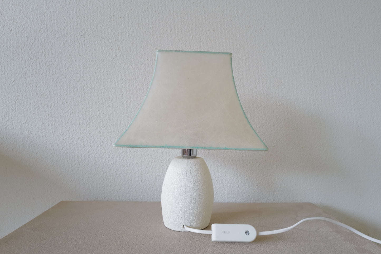 Ceramic base cocoon table lamp by Goldkant Germany 1960s ①