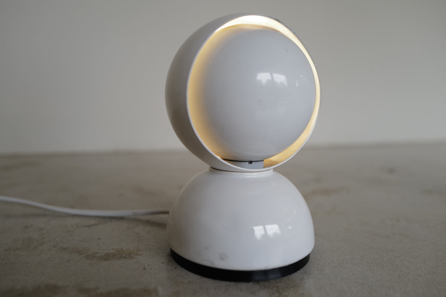 1969s Eclisse by Vico Magistretti  2set