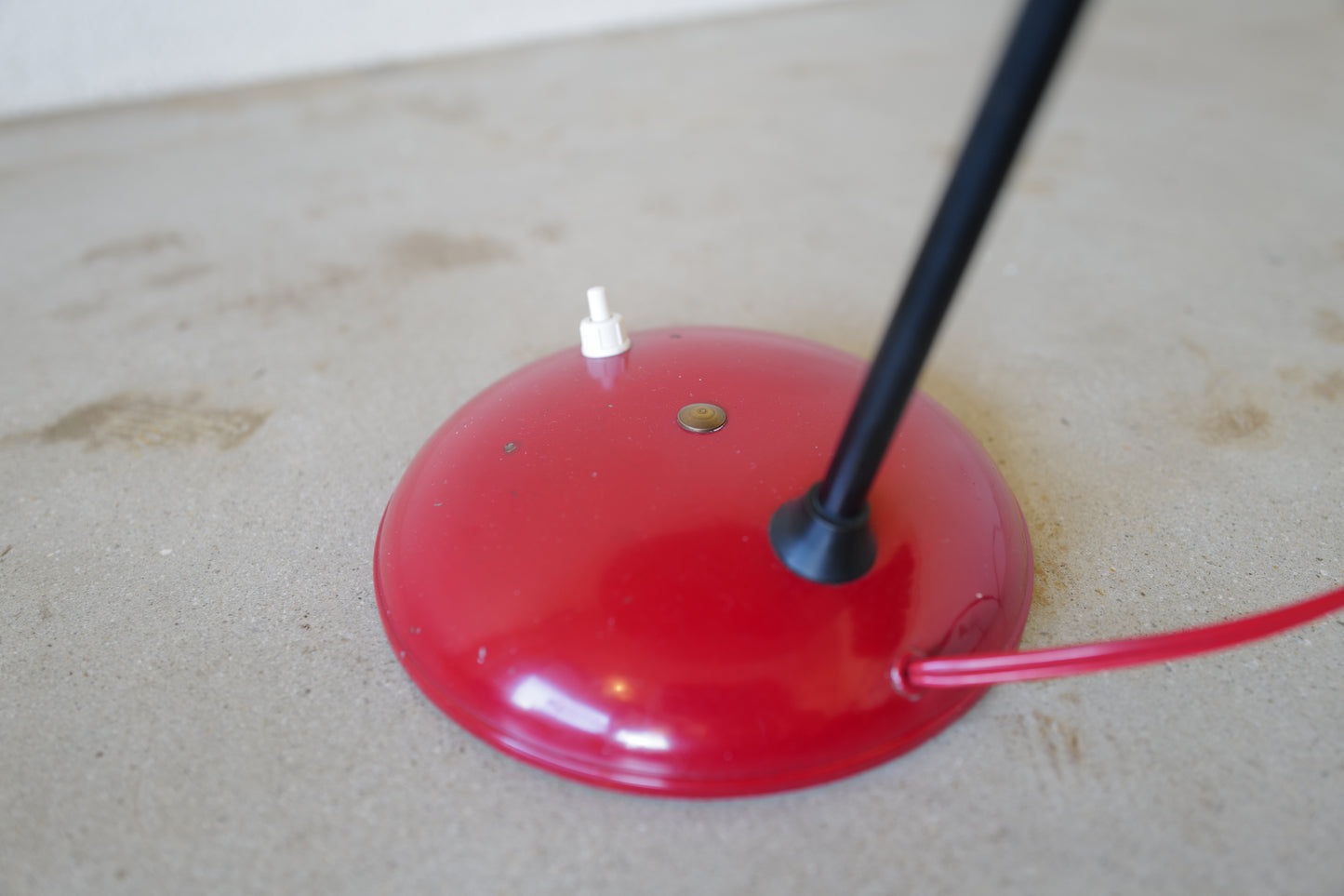 Stilnovo Enamel Metal and Brass Table Lamp 1950s Itary