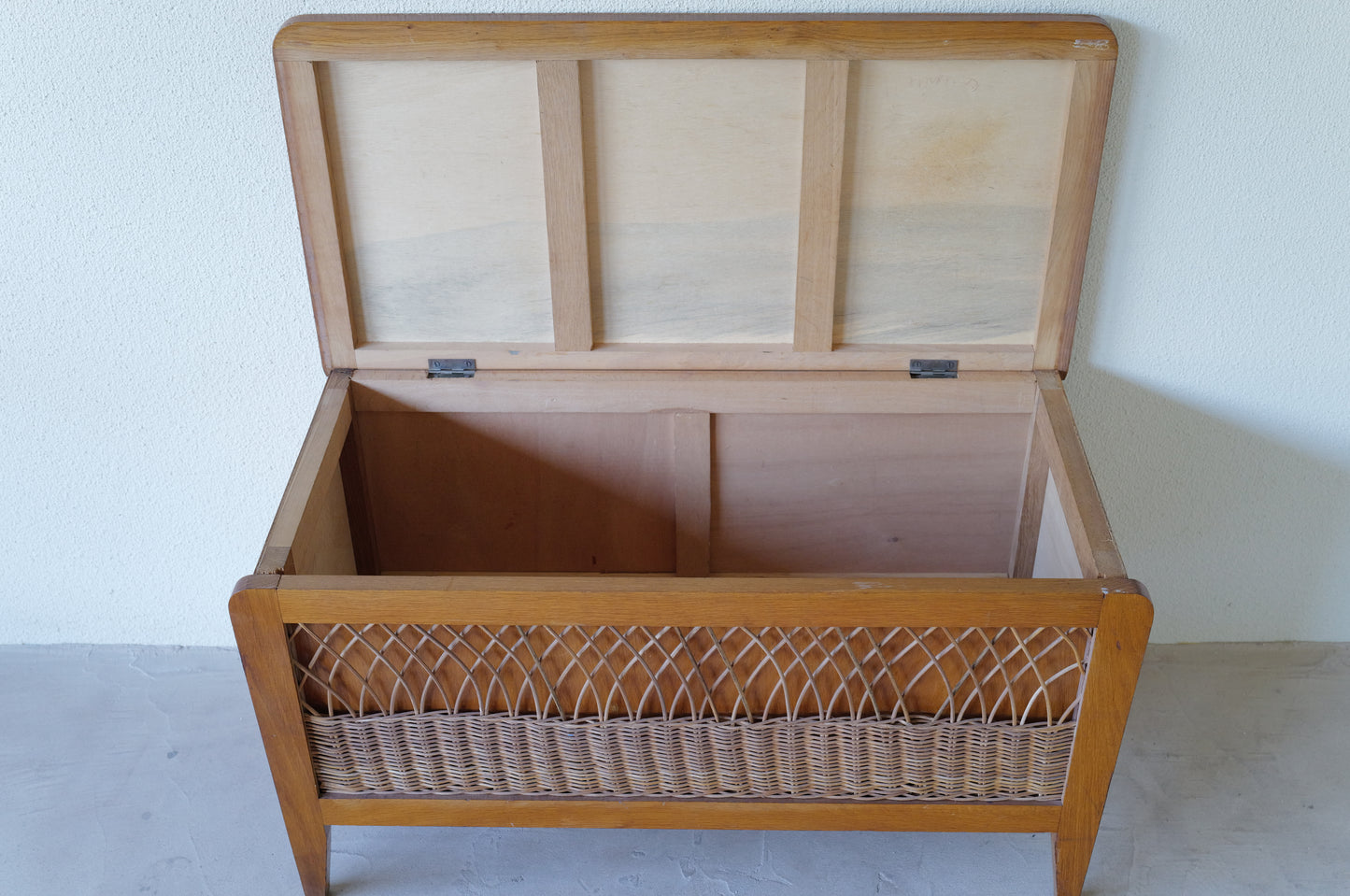 1960s ratan decoration box  France
