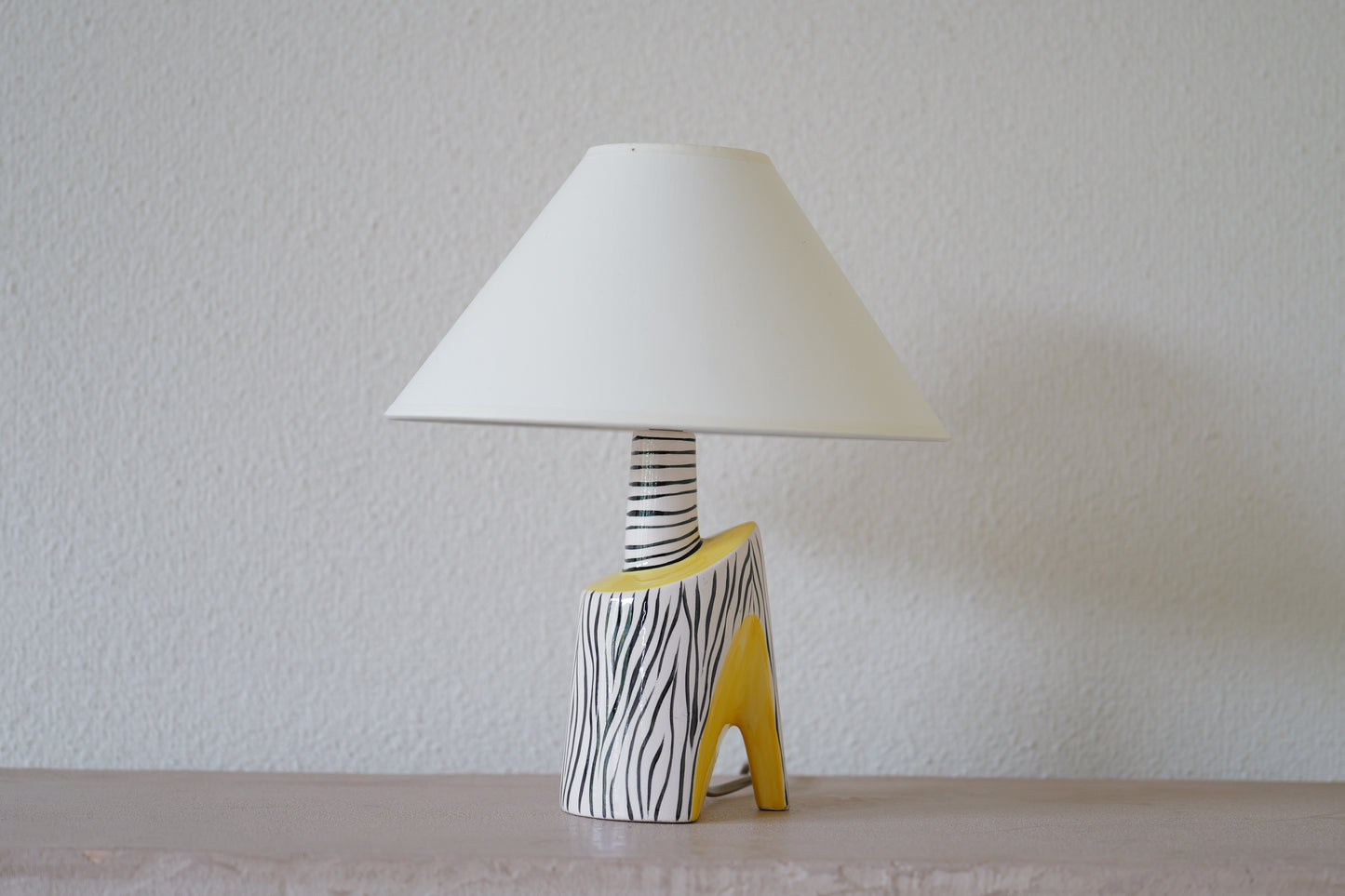 1950s. French ceramic table lamp <pin hell on zebra>