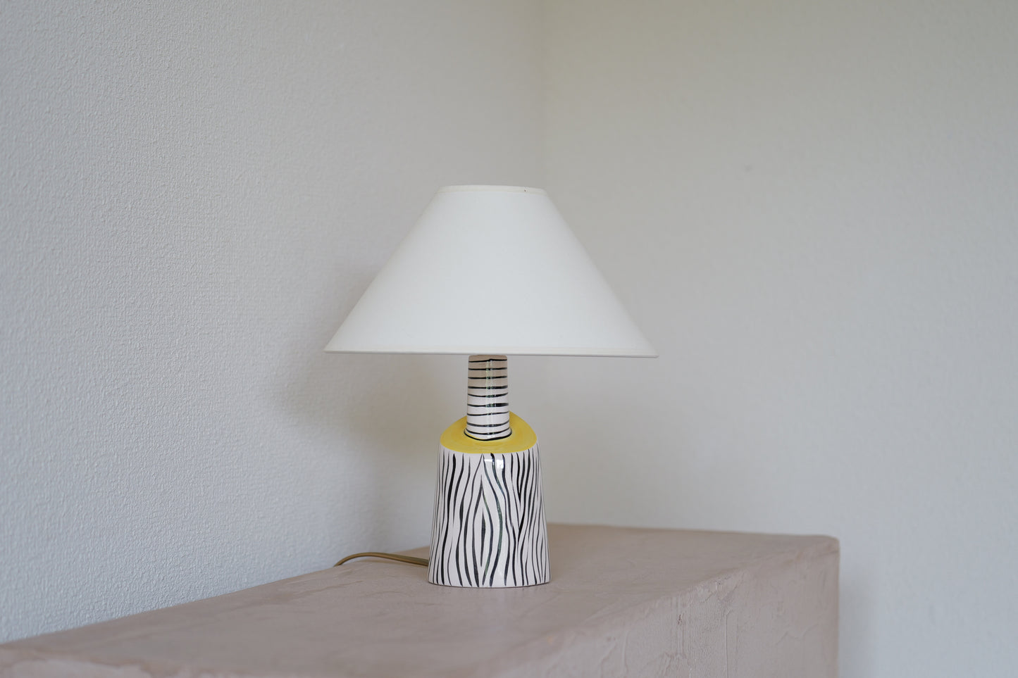 1950s. French ceramic table lamp <pin hell on zebra>