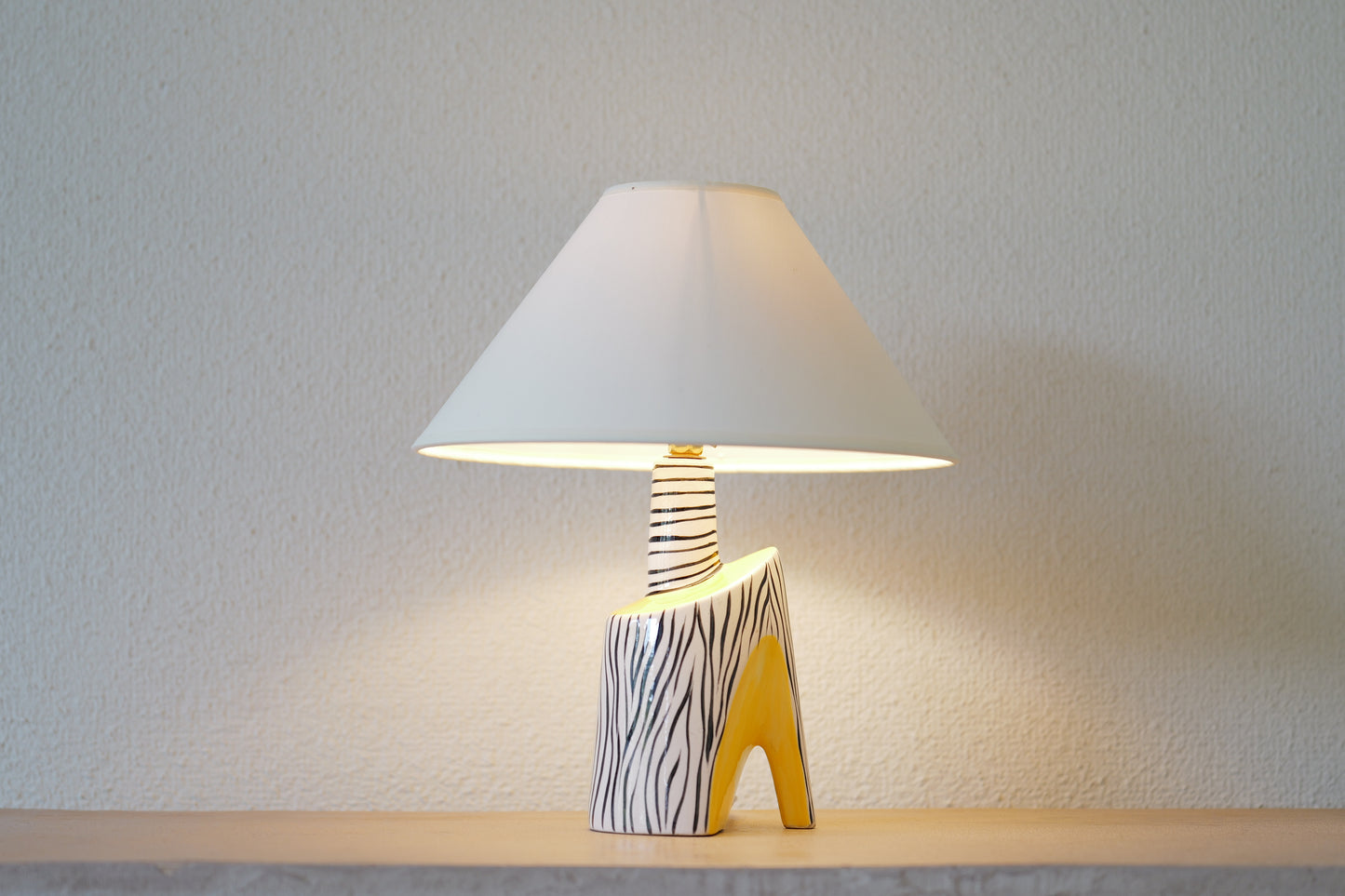 1950s. French ceramic table lamp <pin hell on zebra>