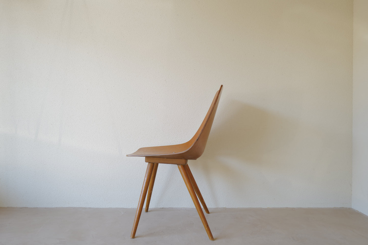 Pierre Guariche Tonneau chair ,ARP ,Amsterdam chair Bow-Wood legs 1954s