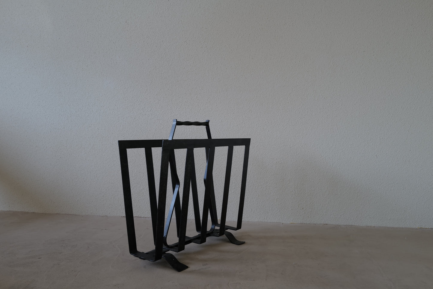 Brutalism metal  magazine rack 1960s France