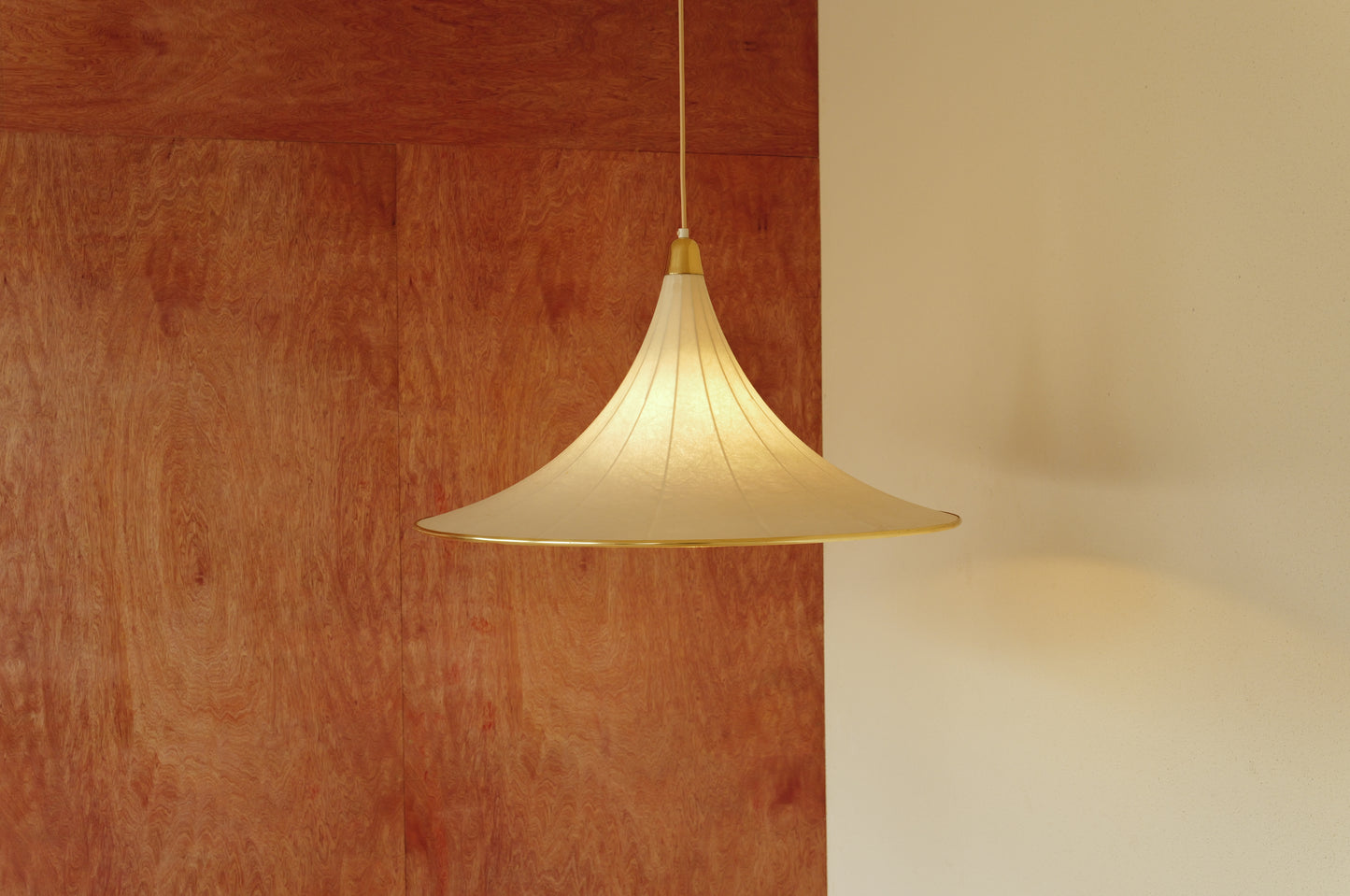 1960s cocoon pendant lamp.Trumpet design Italian XXL