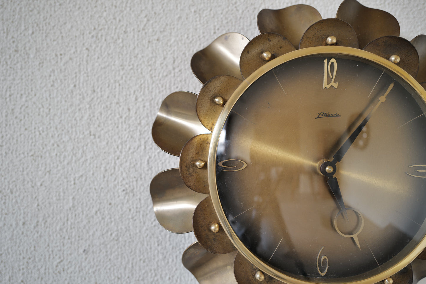 Mechanical wall clock.    Atlanta co. in Germany. 1950s