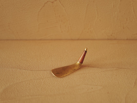 Carl Auböck  Brass shoe horn, handles covered with brown leather Modell 3658