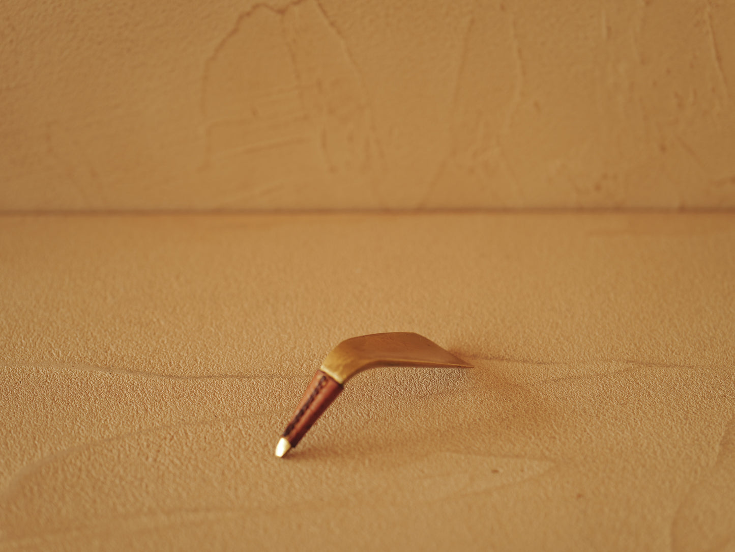 Carl Auböck  Brass shoe horn, handles covered with brown leather Modell 3658