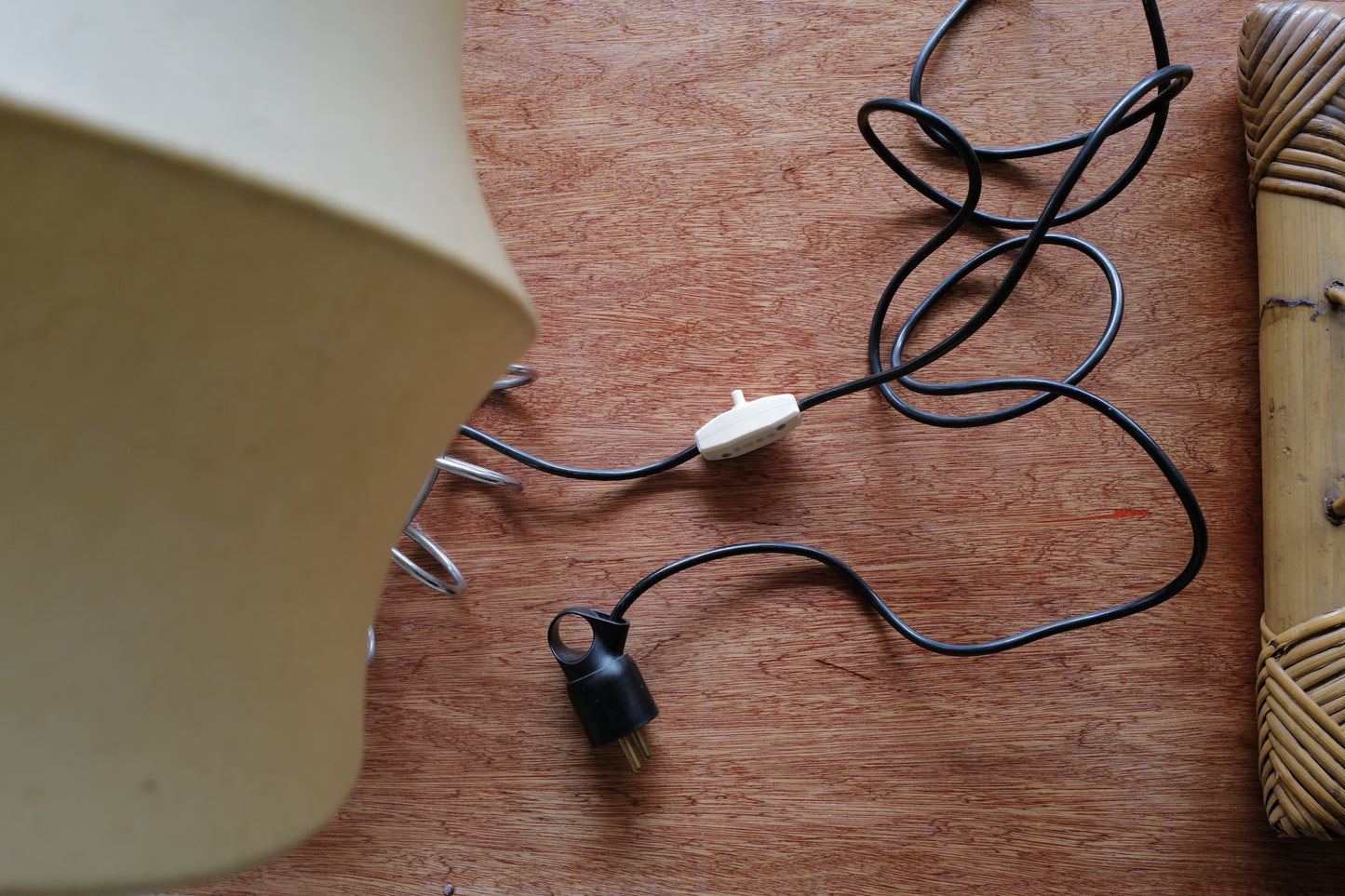 1960s Cocoon table lamp