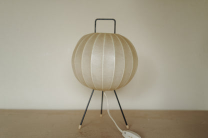 1960s Cocoon tripod table lamp　②