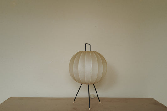 1960s Cocoon tripod table lamp ①
