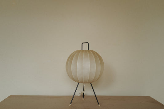 1960s Cocoon tripod table lamp ①