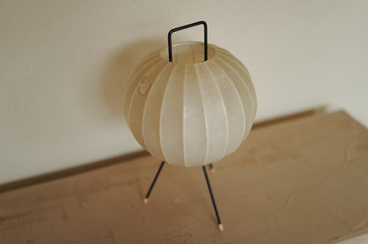 1960s Cocoon tripod table lamp ①