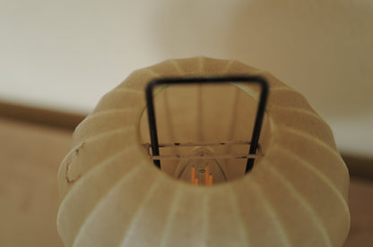 1960s Cocoon tripod table lamp ①