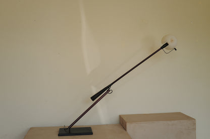 1970s Table lamp model 613 designed by Paolo Rizzatto & Gino Sarfatti. Produced by Arteluce in Italy.