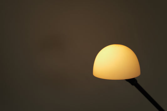 1970s Table lamp model 613 designed by Paolo Rizzatto & Gino Sarfatti. Produced by Arteluce in Italy.