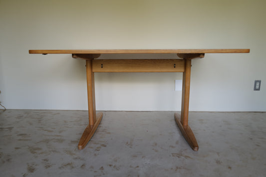 Shaker dining table in solid oak by Borge Mogensen