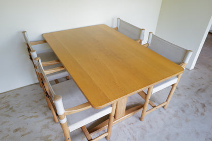 Shaker dining table in solid oak by Borge Mogensen