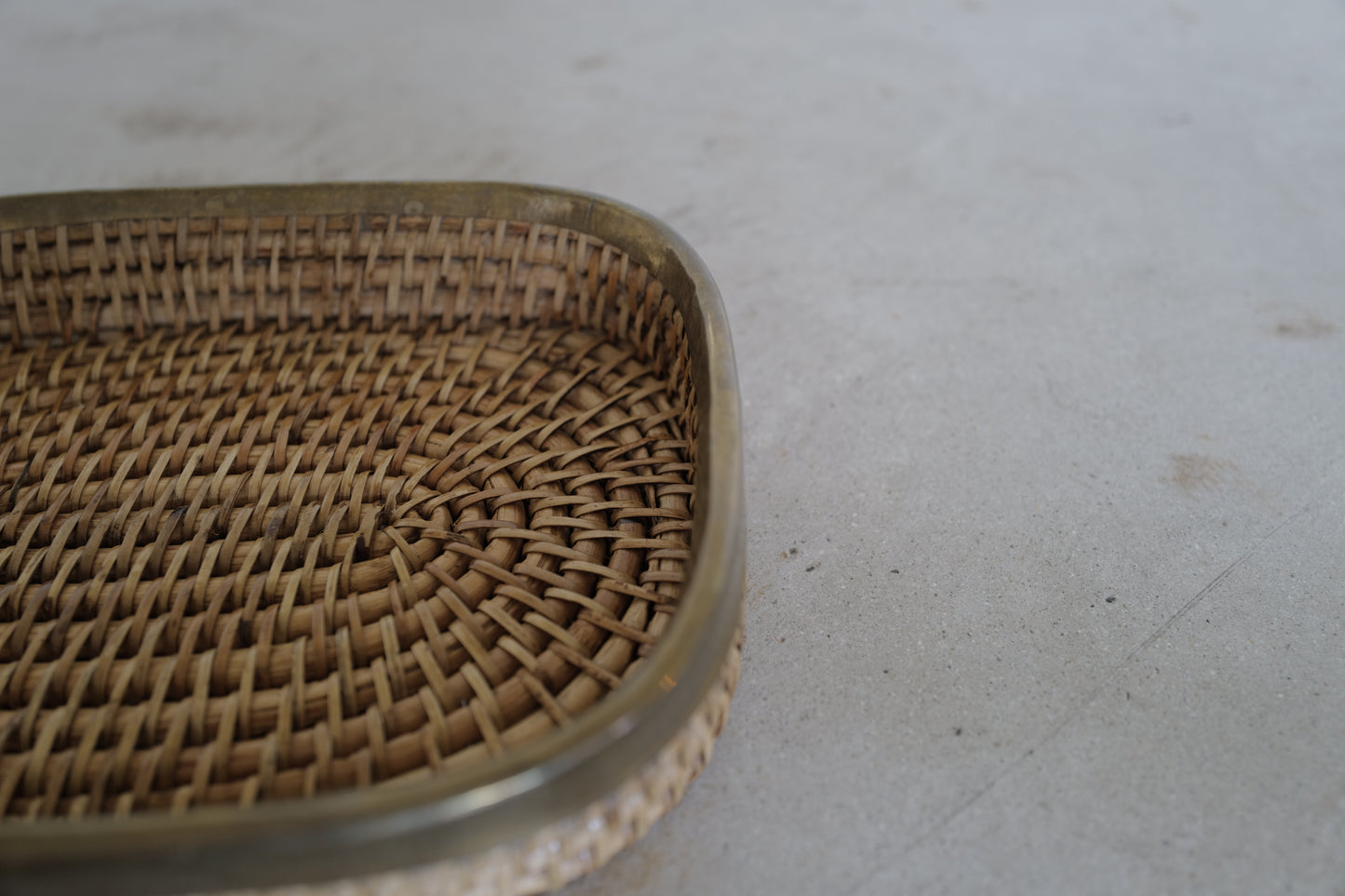 Rattan and Brass tray in the Style of Gabriella Crespi, 1960s Italy