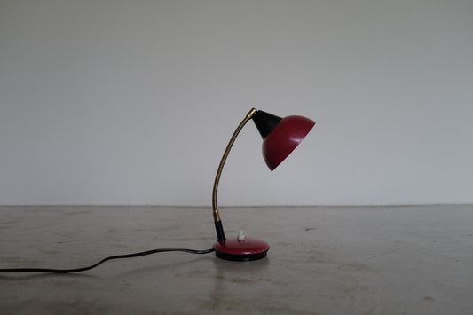 Red table lamp　 France　①