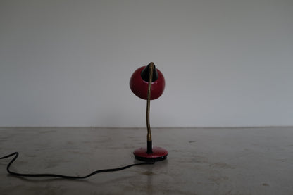 Red table lamp　 France　①