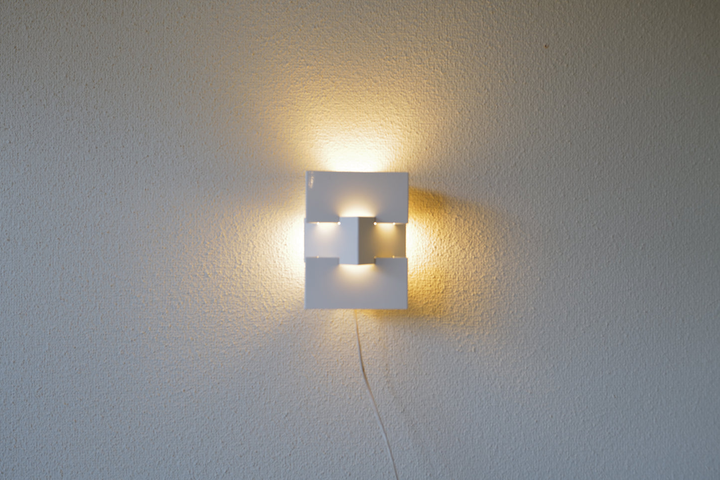 White Small Wall Lamp